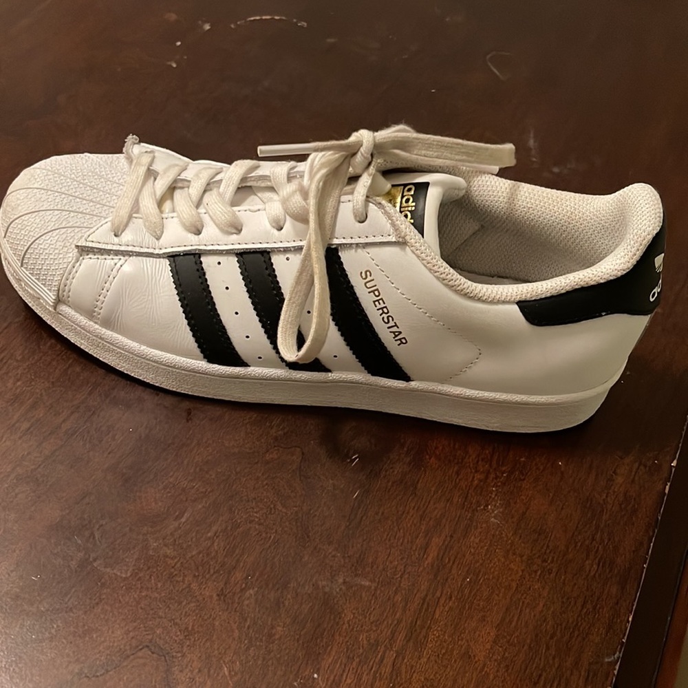 Adidas Superstar, Size 9